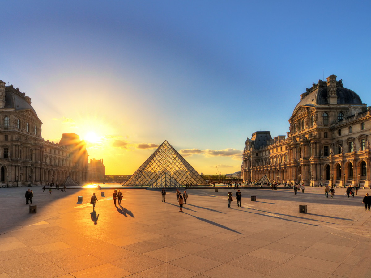 PARİS VE DİSNEYLAND RÜYASI TURU